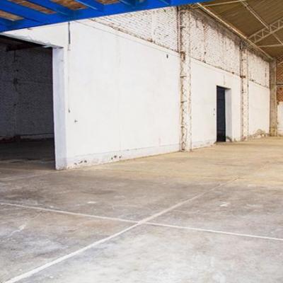 VENTA DE GRAN ALMACÉN EN CHICLAYO